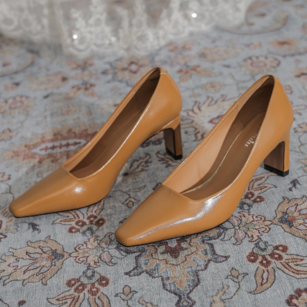 Leatherwork In French - Chaussures en cuir à talons hauts